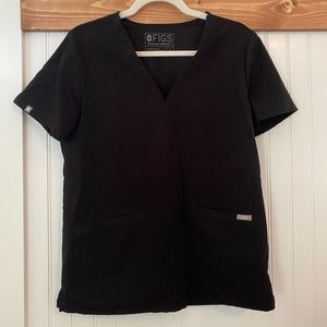 Black Casma Three Pocket Scrub Top